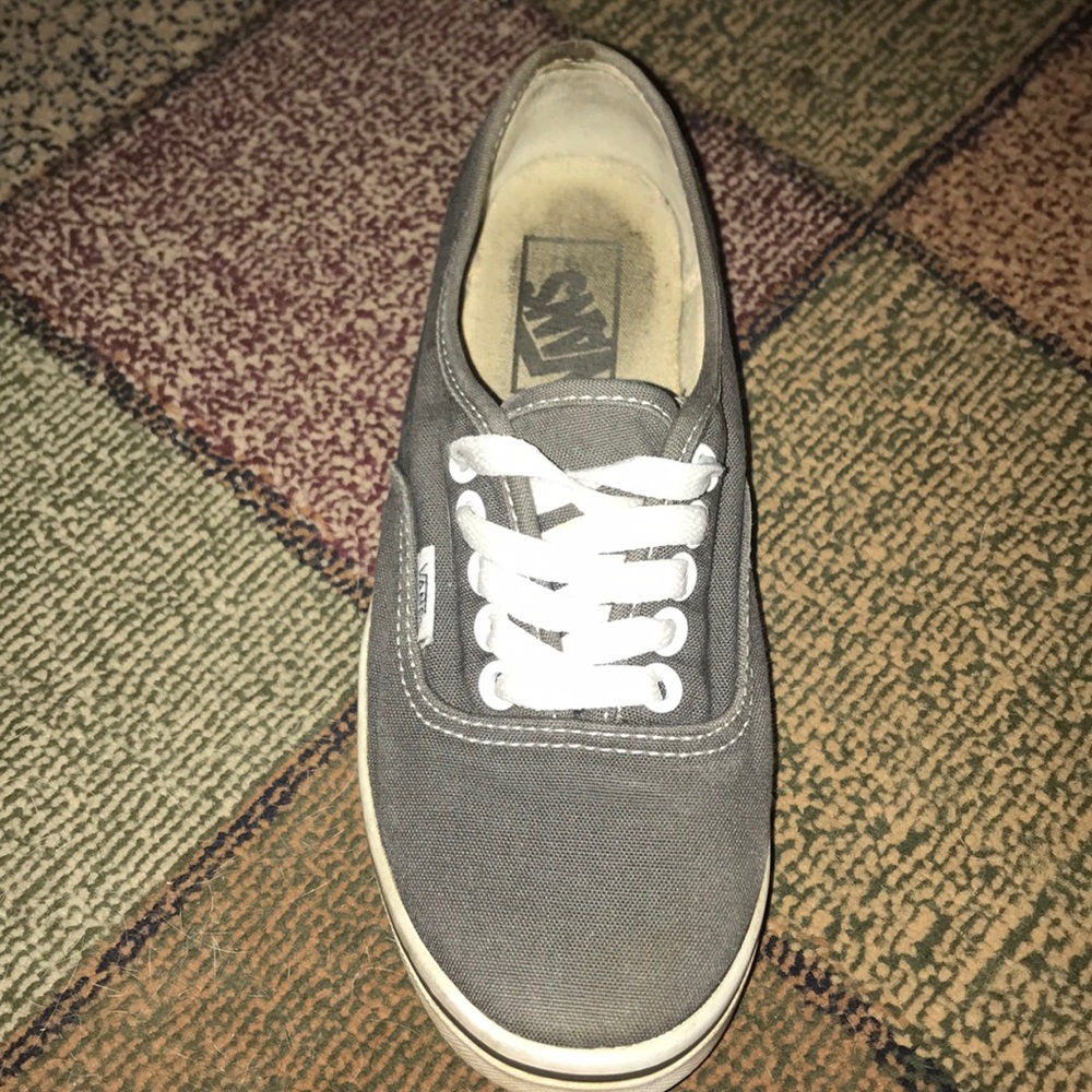 Gray vans - Picture 2 of 7